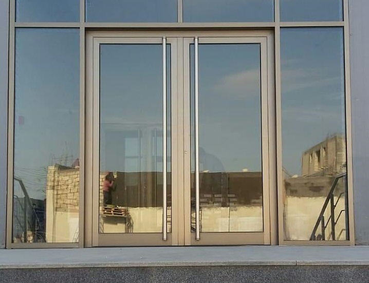 Двери и окна DoorHan в Алматы с установкой